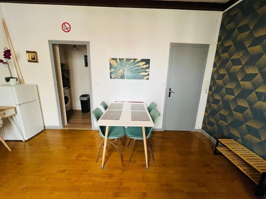 Apt Des Artistes, 3 Min A Pied Gare Et Centre Valenciennes Extérieur photo